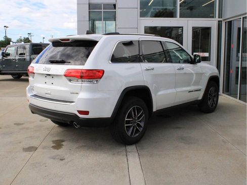 Used 2019 Jeep Grand Cherokee Limited AWD/4WD image 6