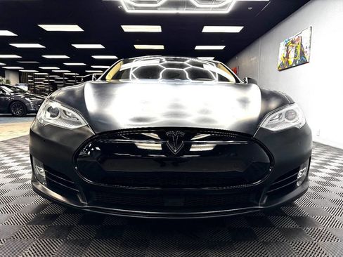 Used 2015 Tesla Model S P85D image 3
