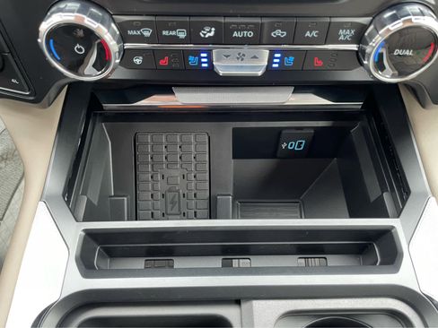 New 2025 Ford F250 Platinum w/ Platinum Plus Package image 29