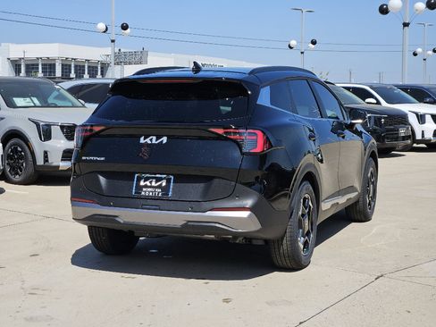 New 2026 Kia Sportage EX image 3