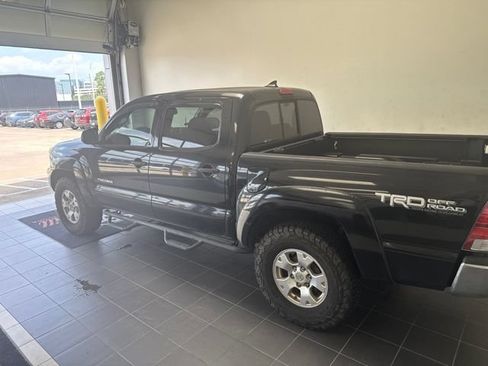 Used 2012 Toyota Tacoma 4x4 Double Cab w/ TRD Off-Road Pkg image 8