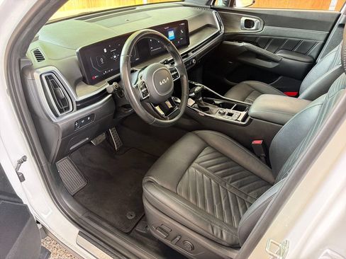 Used 2024 Kia Sorento SX Prestige AWD/4WD image 2