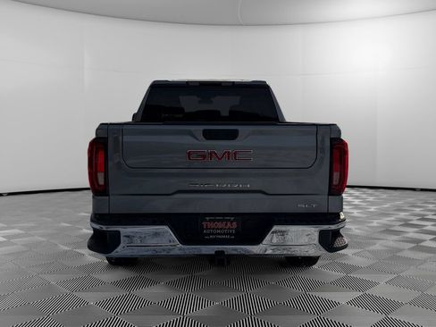 Used 2025 GMC Sierra 1500 SLT image 6