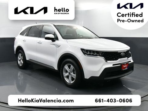 Used 2021 Kia Sorento LX image 1