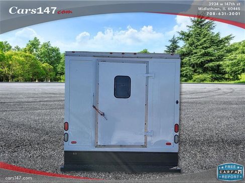 Used 2014 Chevrolet Express 3500 image 5