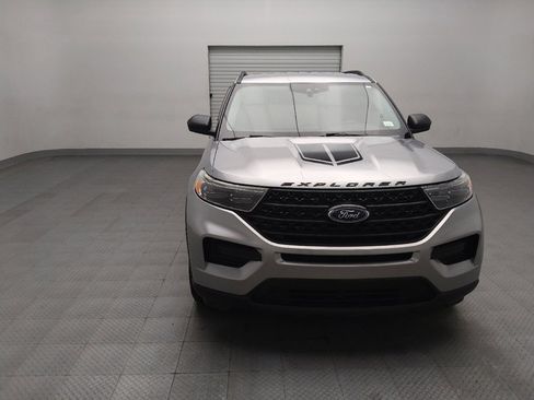 Used 2021 Ford Explorer XLT RWD image 14
