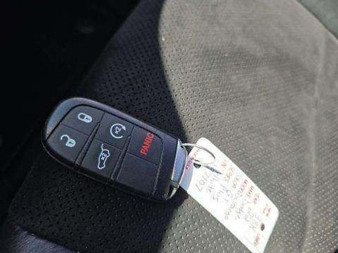 Used 2022 Dodge Durango GT image 9