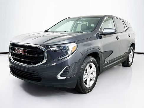 Used 2018 GMC Terrain SLE AWD/4WD image 1