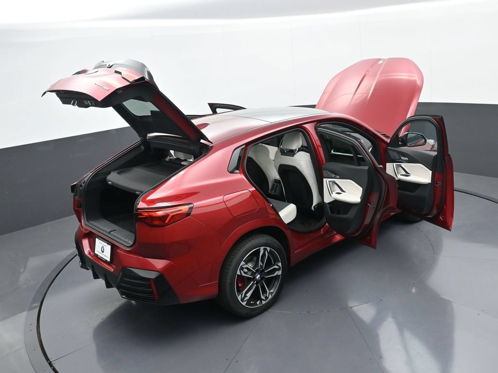 New 2026 BMW X2 xDrive28i w/ Technology Package AWD/4WD image 44