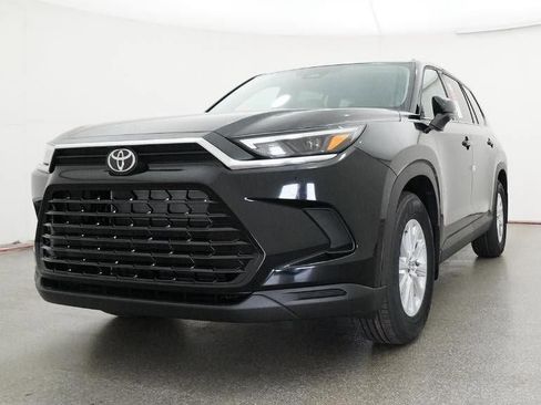 New 2026 Toyota Grand Highlander XLE image 32