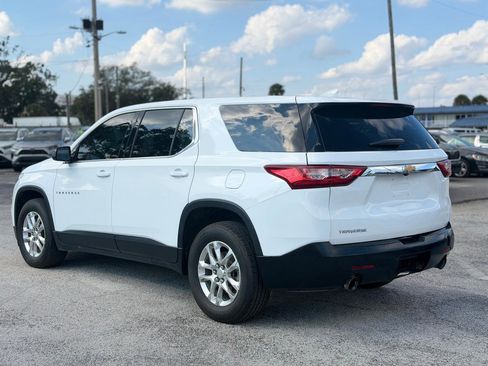 Used 2020 Chevrolet Traverse LS FWD image 3