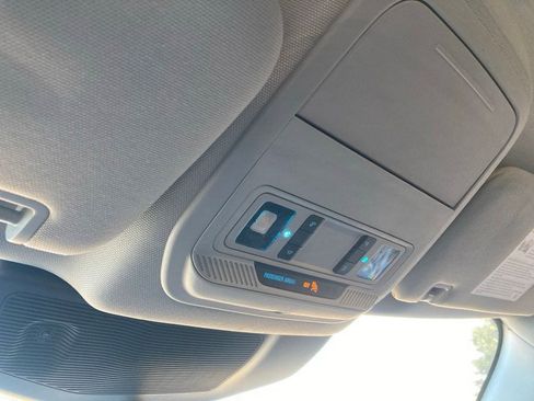 Used 2020 Ford Explorer XLT RWD image 26