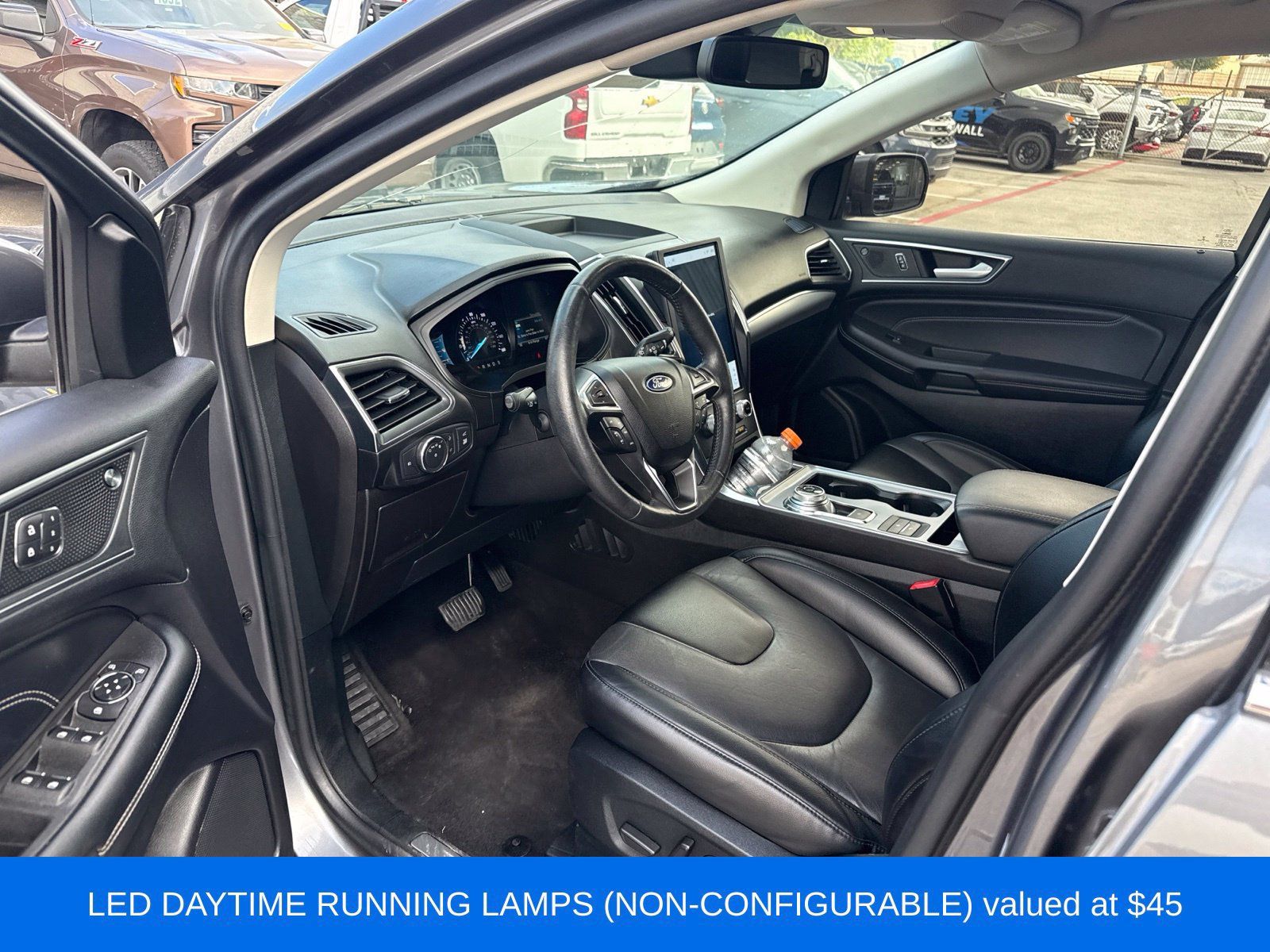 Used 2022 Ford Edge Titanium AWD/4WD image 4