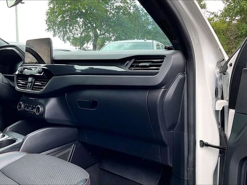 Used 2023 Ford Escape ST-Line Select AWD/4WD image 21