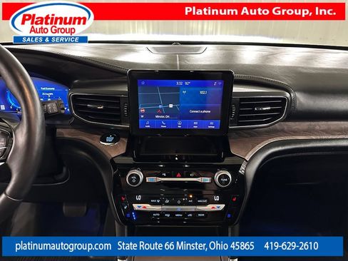 Used 2021 Ford Explorer Platinum w/ Equipment Group 601A AWD/4WD image 19