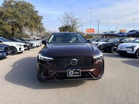 New 2026 Volvo XC60 B5 Ultra w/ Protection Package Premier image 8