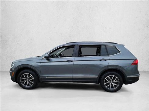 Used 2020 Volkswagen Tiguan SE image 8