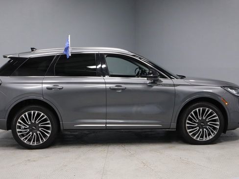 Used 2021 Lincoln Corsair Reserve w/ Equipment Group 201A image 12