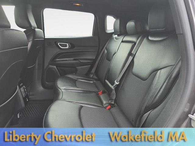 Used 2023 Jeep Compass Latitude w/ Sun and Sound Group AWD/4WD image 13