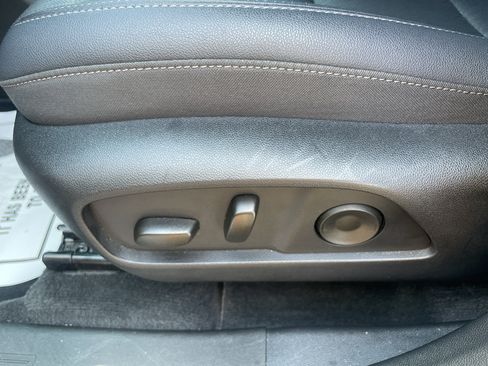 Certified 2026 Chevrolet Equinox LT w/ Convenience Package II FWD image 19