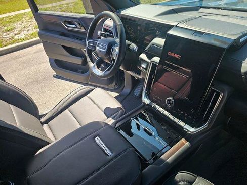 New 2026 GMC Yukon Denali w/ Sun & Power Step Package AWD/4WD image 23