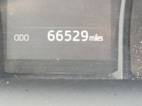 Used 2024 Toyota Camry SE image 24