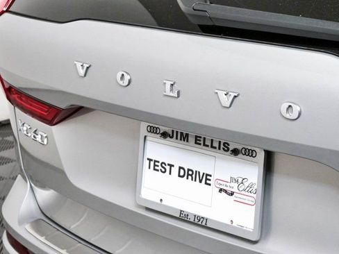 Used 2025 Volvo XC60 T8 Plus w/ Protection Package Premier AWD/4WD image 36