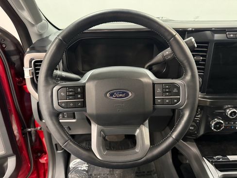 Certified 2024 Ford F250 Lariat w/ Lariat Ultimate Package image 19