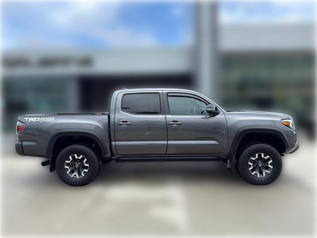 Used 2021 Toyota Tacoma TRD Off-Road w/ Technology Package AWD/4WD image 10