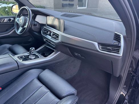 Used 2021 BMW X5 xDrive40i w/ M Sport Package image 20