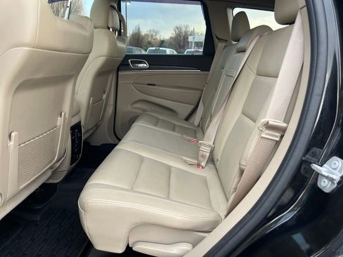 Used 2021 Jeep Grand Cherokee Limited w/ Trailer Tow Group IV image 25