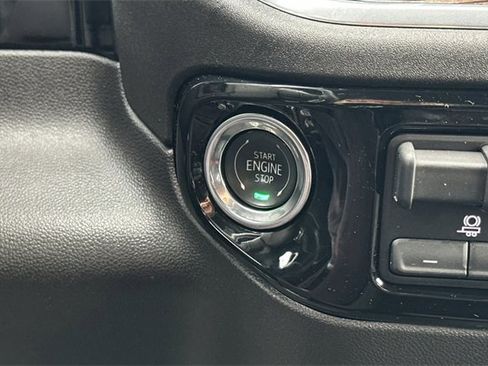 Used 2025 Chevrolet Silverado 1500 LT image 24