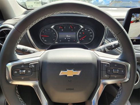 New 2025 Chevrolet Blazer LT image 21