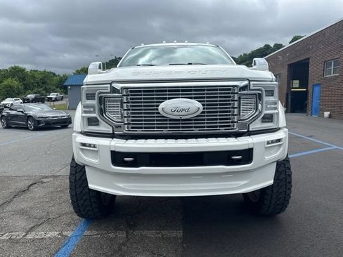 Used 2022 Ford F450 Platinum w/ FX4 Off-Road Package AWD/4WD image 8