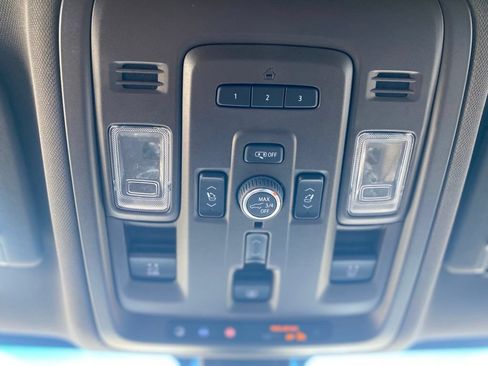 Used 2021 GMC Yukon SLT w/ SLT Premium Package RWD image 27
