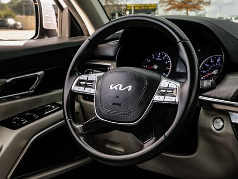 Used 2022 Kia Telluride EX w/ EX Premium Package FWD image 15