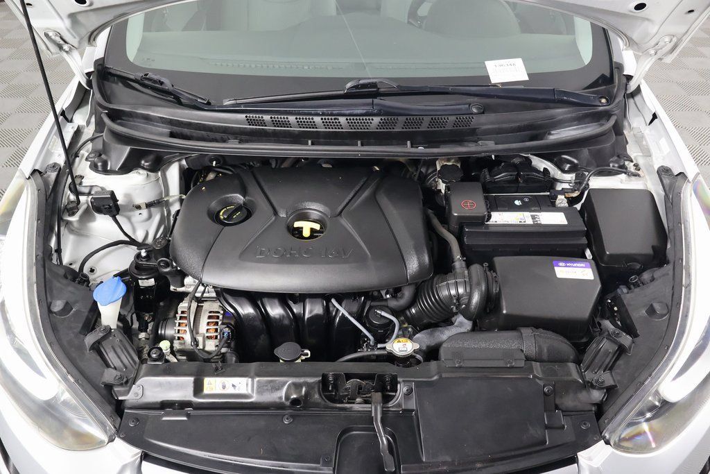 Used 2014 Hyundai Elantra SE FWD image 15