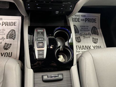 Used 2018 Honda Pilot Elite image 7