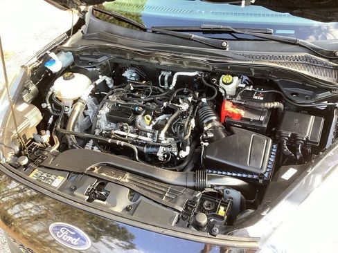 Used 2022 Ford Escape SE image 19