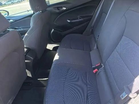 Used 2017 Chevrolet Cruze LS image 15