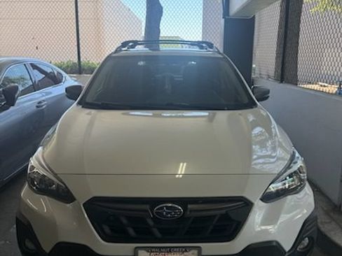 Used 2021 Subaru Crosstrek 2.5i Sport w/ Moonroof Package AWD/4WD image 2