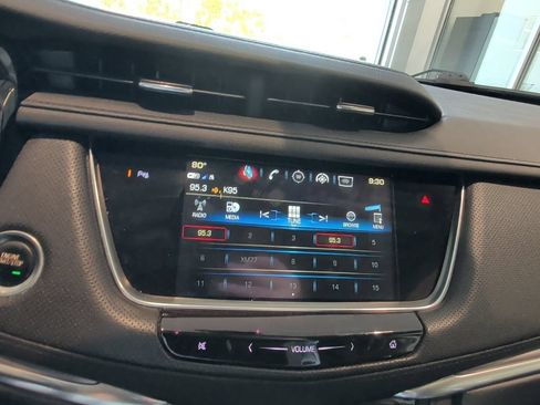 Used 2019 Cadillac XT5 Luxury w/ LPO, Radiant Package AWD/4WD image 14