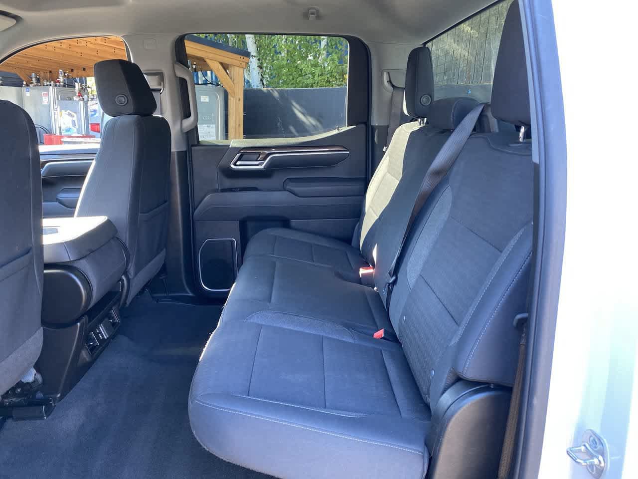 Used 2026 Chevrolet Silverado 1500 LT AWD/4WD image 16