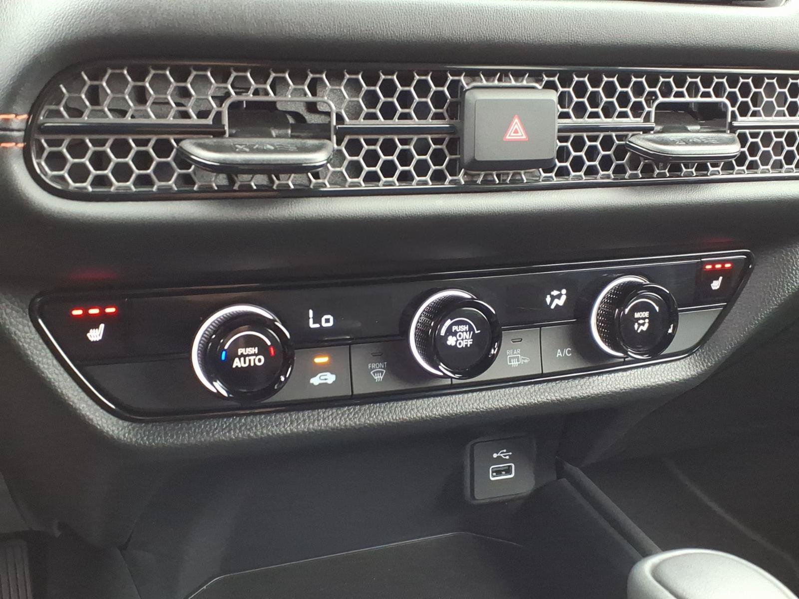 Certified 2025 Honda HR-V Sport image 19