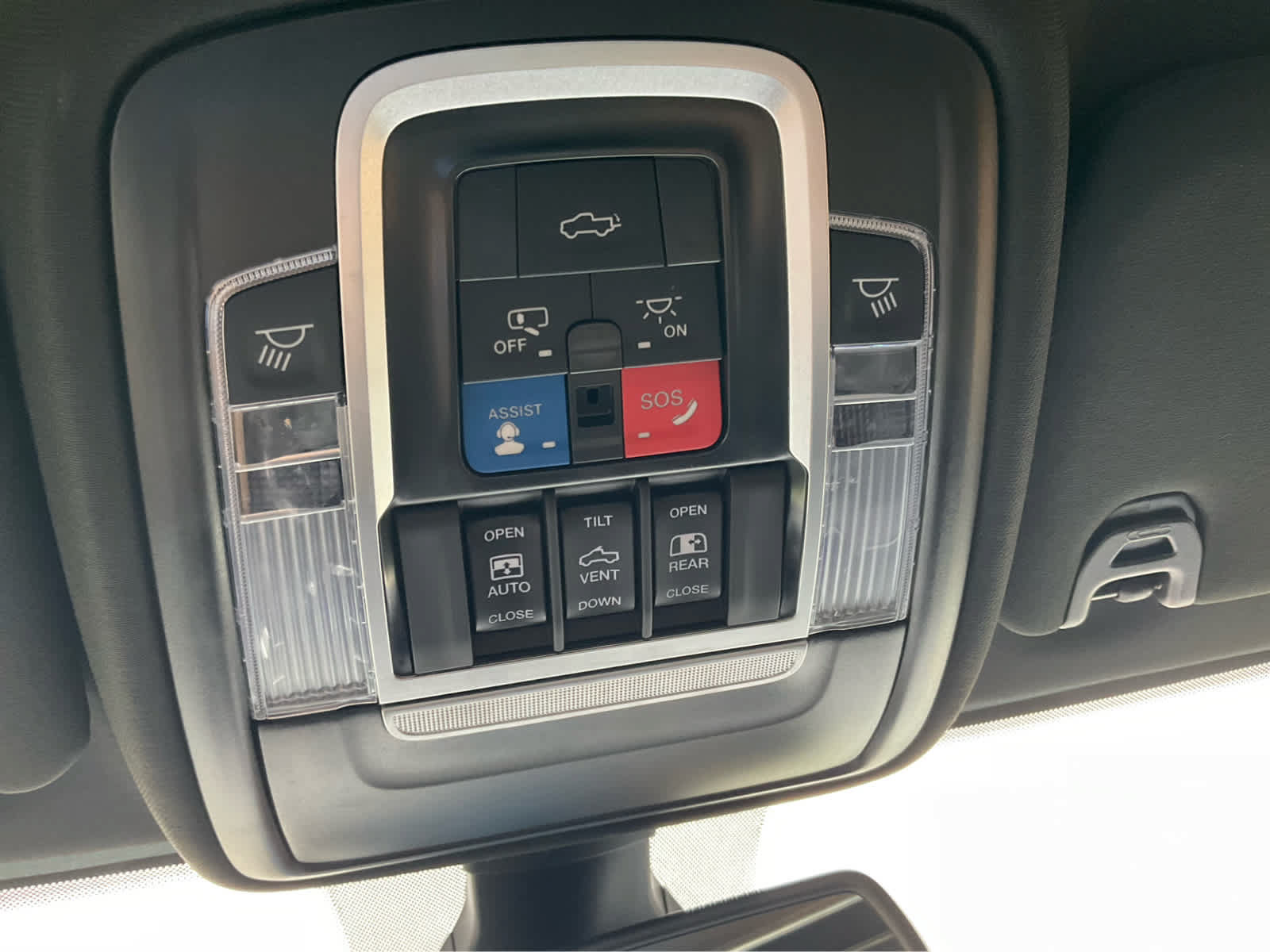 Used 2024 RAM 2500 Rebel w/ Towing Technology Group AWD/4WD image 16