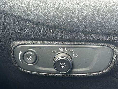 Certified 2019 Chevrolet Equinox LT w/ LPO, Cargo Package AWD/4WD image 15