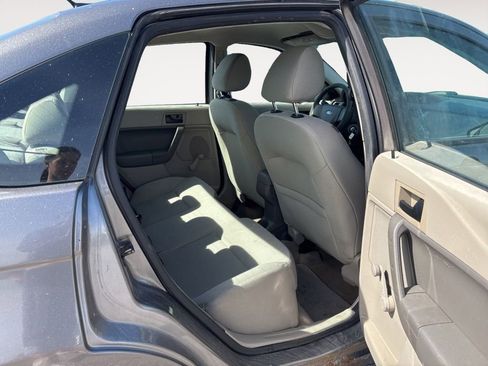 Used 2011 Ford Focus S FWD image 17