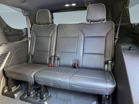 Used 2021 GMC Yukon SLT w/ SLT Luxury Plus Package RWD image 24