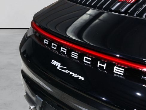 Used 2022 Porsche 911 Carrera RWD image 34