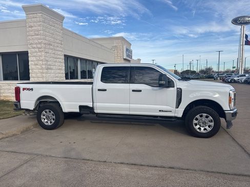 Certified 2023 Ford F250 XLT w/ FX4 Off-Road Package image 4